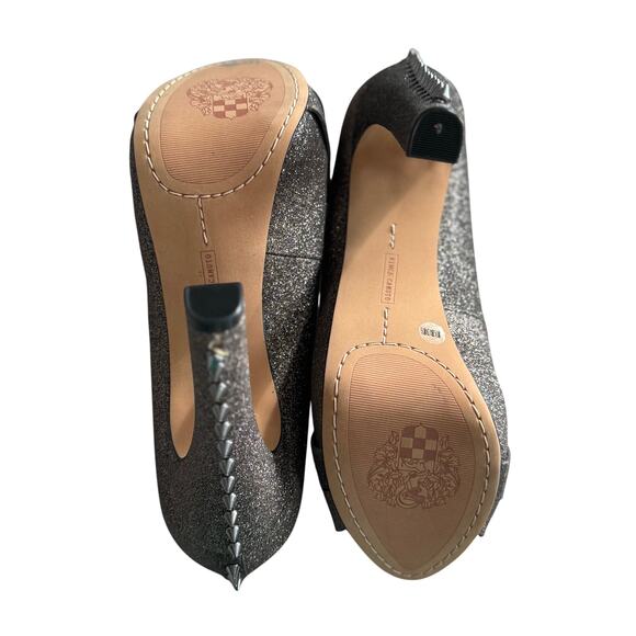 Vince Camuto Jamma Pump, Bronzite Glitter Spike Heels with Bow Sz 8.5 - 5” heel - Picture 6 of 8
